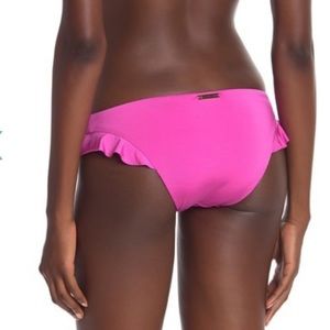 Trina Turk Swim - Trina Turk Key Solids Hipster Bikini Bottoms Trina Turk Swim - Trina Turk Key Solids Hipster Bikini Bottoms